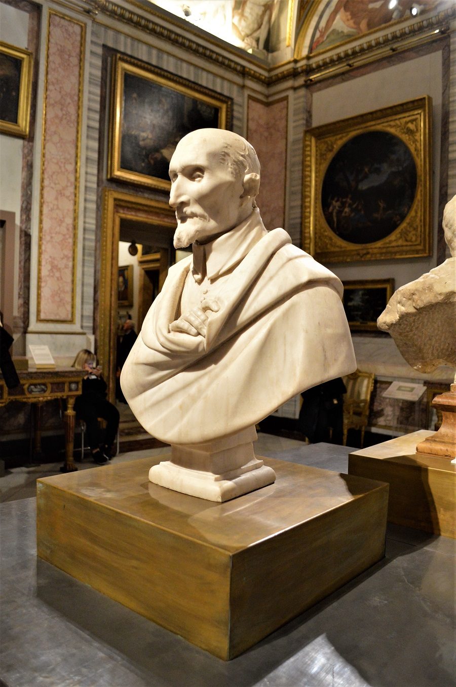 Coppola's bust lateral view.jpg